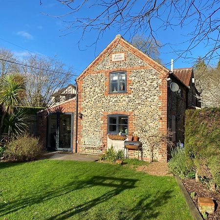 Stone Cottage Norwich Exterior photo