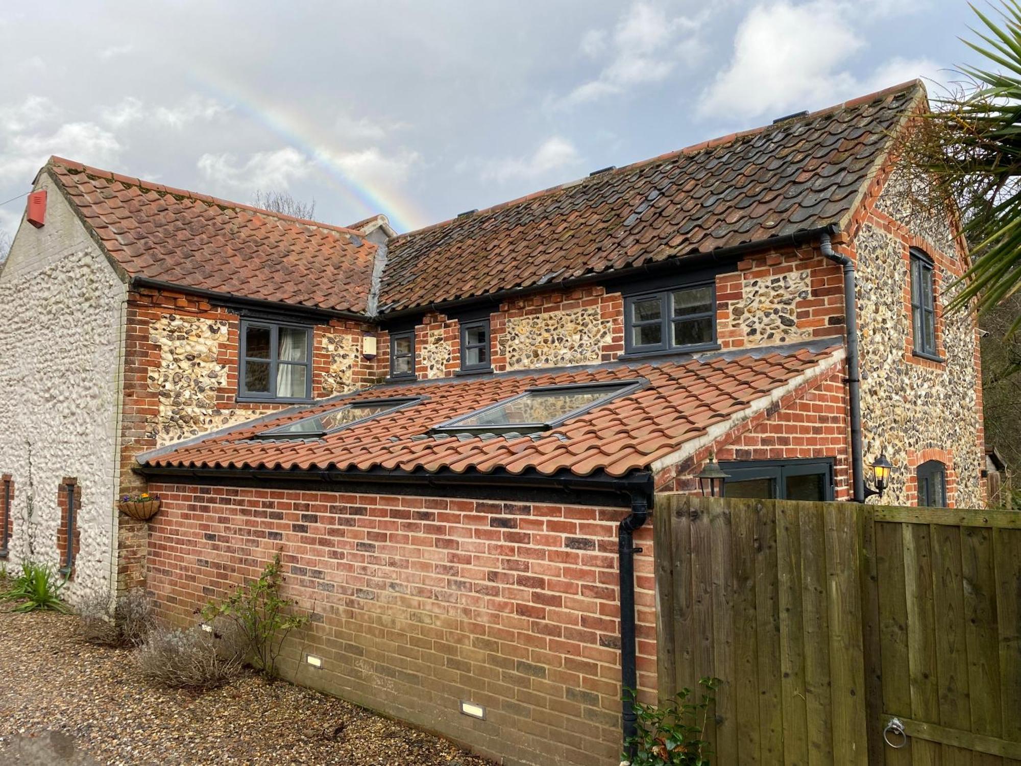 Stone Cottage Norwich Exterior photo